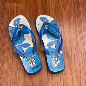 Tory Burch blue flip flops used size 7